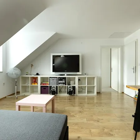 Svarun Apartment *